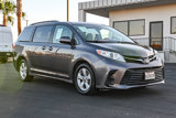 Used 2020 Toyota Sienna LE image 3