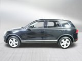 Used 2011 Volkswagen Touareg Lux image 4