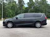 Used 2023 Chrysler Voyager LX image 5