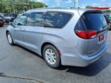 Used 2020 Chrysler Pacifica Touring-L image 6