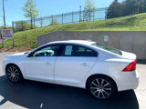 Used 2018 Volvo S60 T5 Inscription image 3