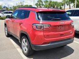 Used 2018 Jeep Compass Latitude image 2