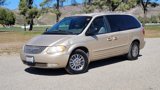 Used 2001 Chrysler Town & Country Limited image 2