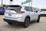 Used 2024 Nissan Rogue SV image 4