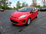 Used 2013 Ford Fiesta SE w/ Super Fuel Economy Pkg image 3