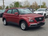 Certified 2024 Hyundai Venue SE image 3