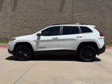 Used 2018 Jeep Cherokee Latitude w/ Altitude Package image 3
