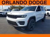 New 2025 Jeep Grand Cherokee Altitude image 4