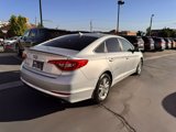 Used 2017 Hyundai Sonata SE w/ Winter Weather Package image 4