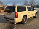 Used 2011 Cadillac Escalade ESV Luxury image 6