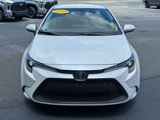 Used 2022 Toyota Corolla LE image 2