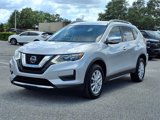 Used 2019 Nissan Rogue SV image 3