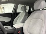 Used 2023 Hyundai Kona SE image 5