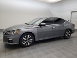 Used 2019 Nissan Altima 2.5 SL image 2