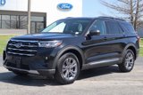 New 2025 Ford Explorer Active image 2