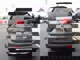 Used 2018 Nissan Rogue SV image 5
