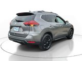 Used 2018 Nissan Rogue SV image 4