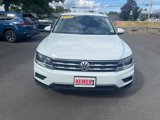 Used 2021 Volkswagen Tiguan SE image 2