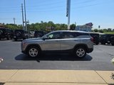 Used 2024 GMC Terrain SLE image 5