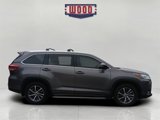 Used 2017 Toyota Highlander XLE image 5
