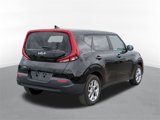 Used 2022 Kia Soul LX w/ Technology Package image 3