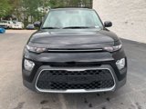 Used 2022 Kia Soul LX image 2