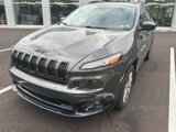 Used 2018 Jeep Cherokee Latitude image 2