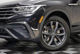 Certified 2023 Volkswagen Tiguan SE w/ Panoramic Sunroof Package image 3