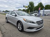 Used 2017 Hyundai Sonata SE image 3