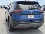 Used 2023 Nissan Rogue SV image 5