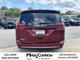 Used 2023 Chrysler Pacifica Touring-L image 4