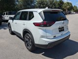 Used 2024 Nissan Rogue SV image 4