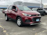 Certified 2022 Chevrolet Trax LT w/ LT Convenience Package image 2