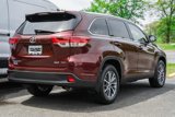 Used 2019 Toyota Highlander AWD V6 image 4