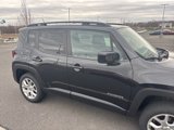 Used 2015 Jeep Renegade Latitude w/ Cold Weather Group II image 3