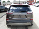 Used 2019 Jeep Cherokee Limited image 4