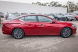 Used 2023 Nissan Altima 2.5 SV w/ SV Premium Package image 5