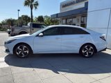 Used 2022 Hyundai Elantra Limited image 3