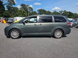 Used 2013 Toyota Sienna XLE image 2