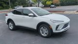 New 2025 Buick Envista Preferred image 2