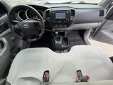 Used 2014 Toyota Tacoma 2WD Regular Cab image 2