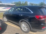 Used 2019 Kia Sorento LX image 2