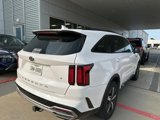 Used 2021 Kia Sorento S image 2