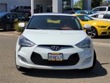 Used 2013 Hyundai Veloster w/ Style Pkg image 3