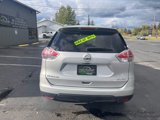 Used 2016 Nissan Rogue SV image 6