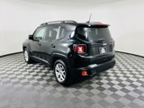 Used 2018 Jeep Renegade Latitude image 3