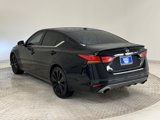 Used 2022 Nissan Altima 2.5 SR w/ Midnight Edition Package image 5