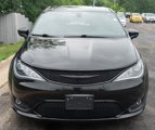 Used 2019 Chrysler Pacifica Touring Plus w/ S Appearance Package image 2
