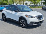 Used 2018 Nissan Kicks SV image 2