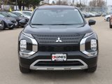 New 2025 Mitsubishi Outlander SE image 3